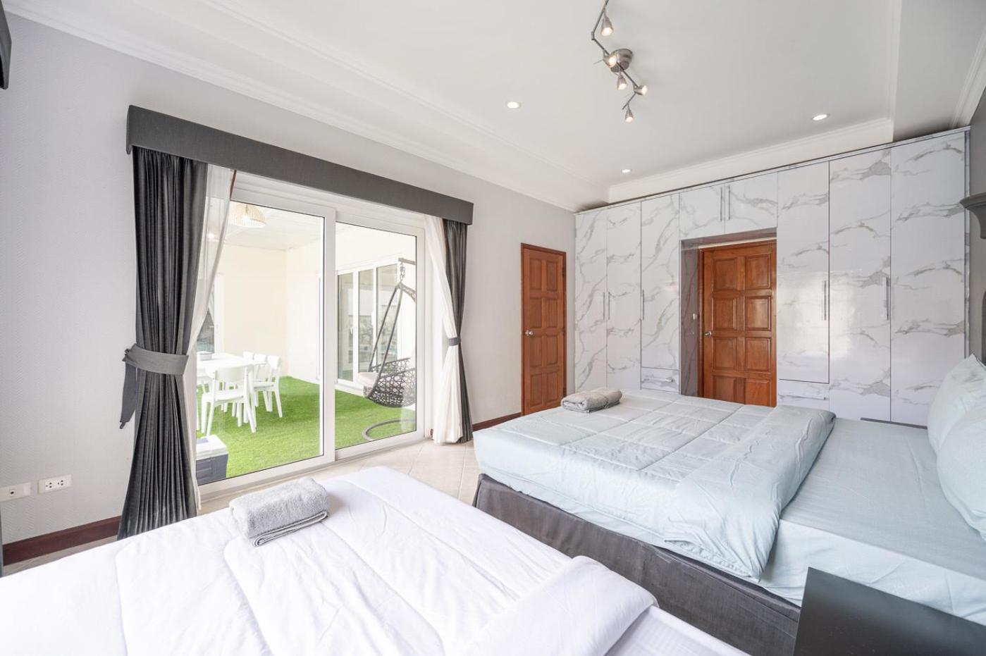 Majestic Residence Pool Villas 3 Bedrooms Private Beach Паттая Екстер'єр фото